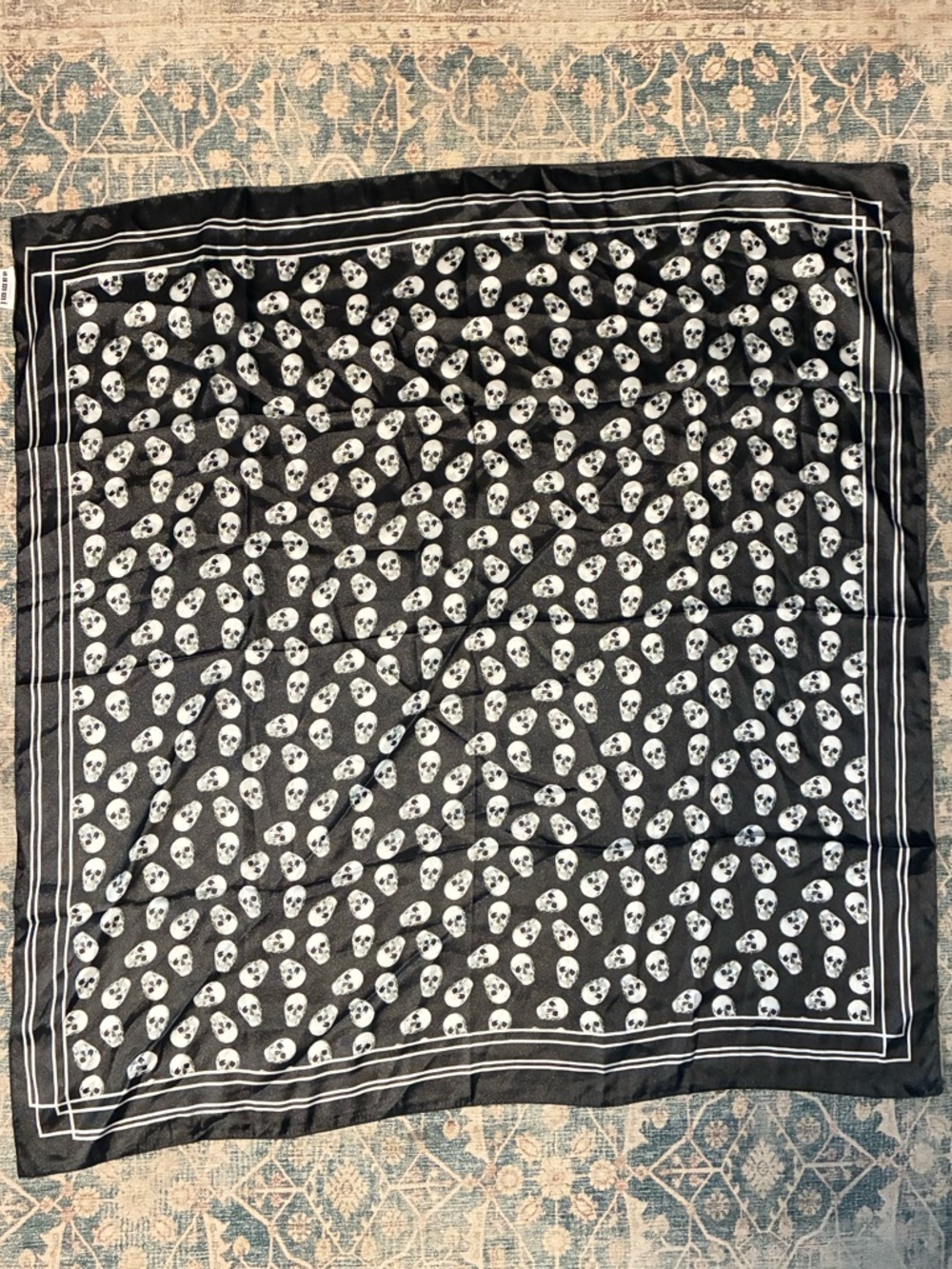 Sammi Jefcoate SAMMI Headscarf Haunted Black Skull